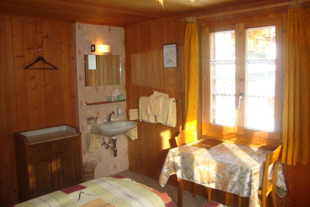 Bietschhorn Hotel Kippel Room photo