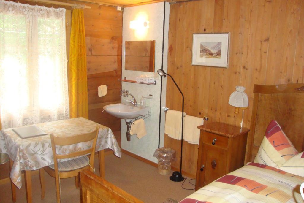 Bietschhorn Hotel Kippel Room photo